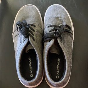 Airwalk men’s shoes.